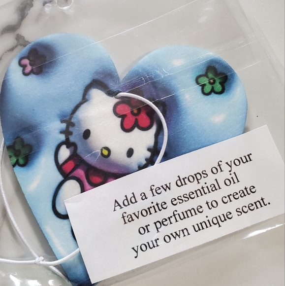 Hello Kitty Car Air Freshener - Picture 4 of 6